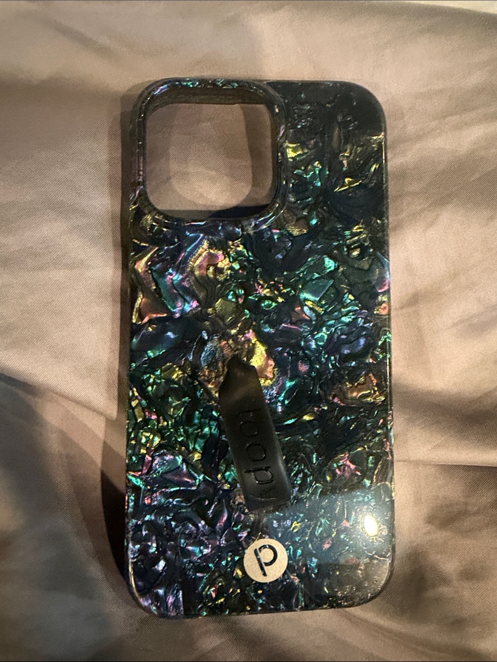 Loopy Case IPhone 14 Pro Max +Grip loop 

Abalone iridescent edition 

Righty